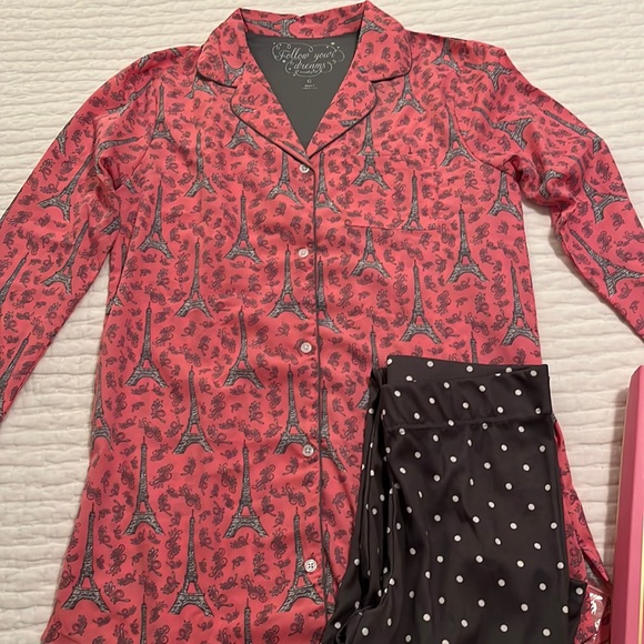 Rare find! Mud Pie tunic and leggings pajama set - Picture 1 of 6
